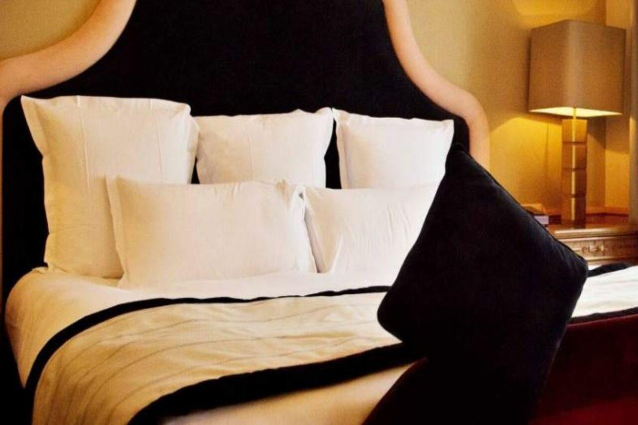 Hotel vendome pillows best sale